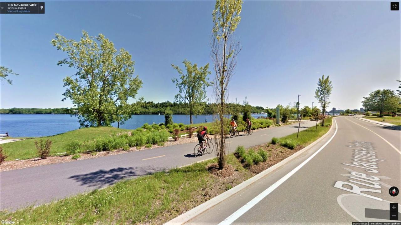 Kokomo Inn: Tropical Riverfront B&B for Adults on Capital Cycling Route Gatineau Exterior photo
